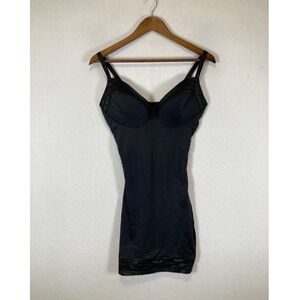 Sexy Slimming Assets‎ Red Hot Label by Spanx Women 1X Black Underwire Body Slip